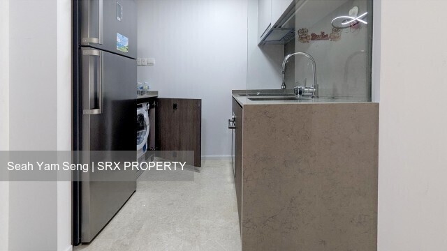 Avenue South Residence (D3), Apartment #555331221